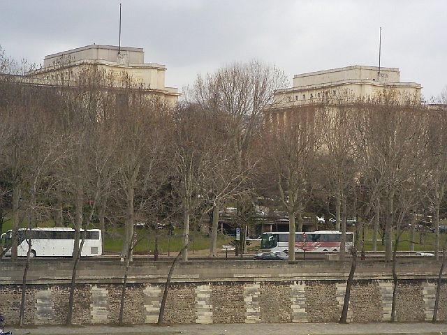 eiffel25.jpg