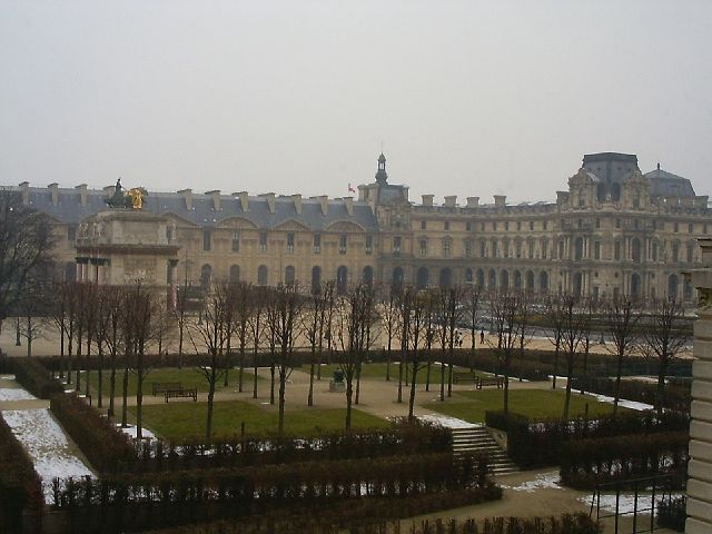 louvre22.jpg