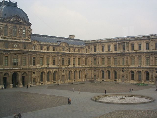 louvre40.jpg